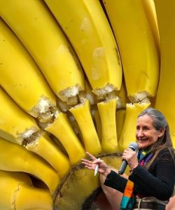 Banana e saluto: 14 pezzi da sapere assolutamente