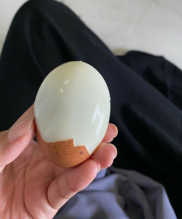 I medici rivelano che mangiare uova sode al mattino provoca... Vedi altro